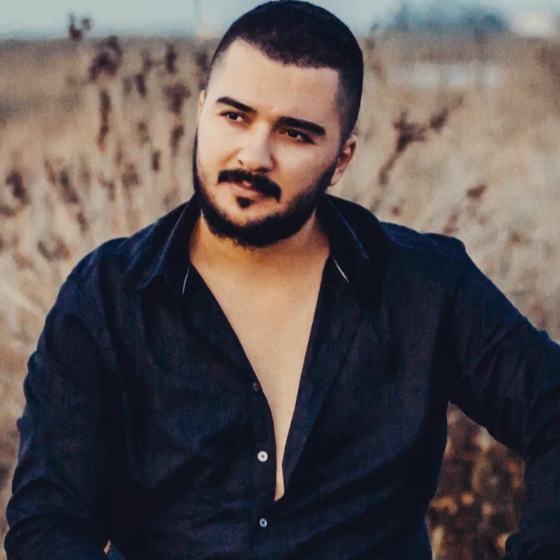 Aycan Öner