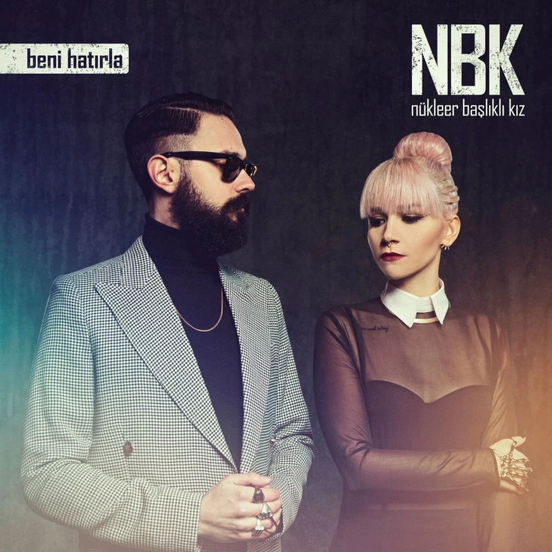 Nükleer Başlıklı Kız
