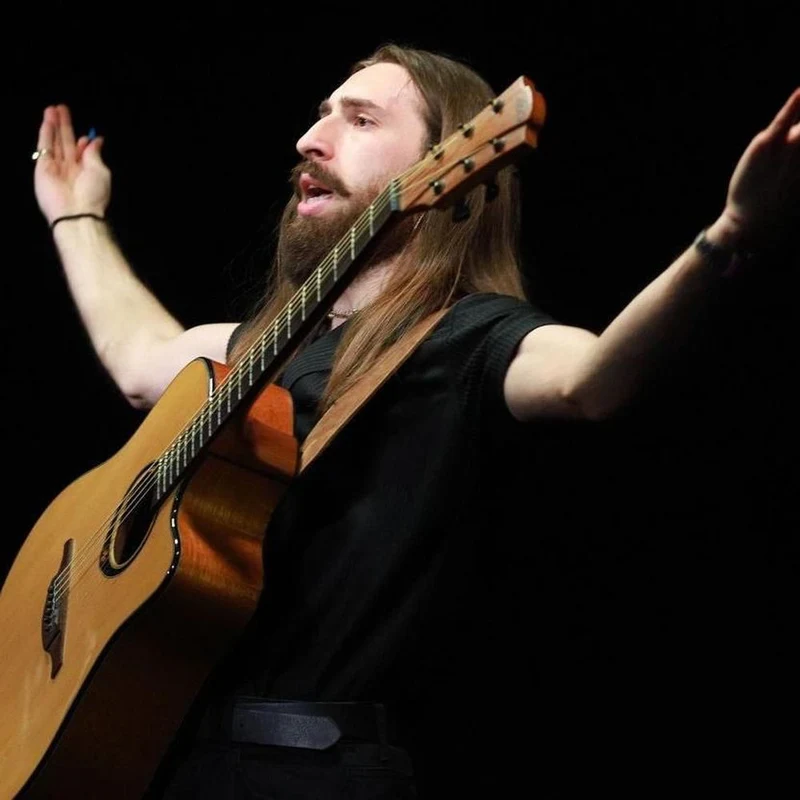 Emre Fel