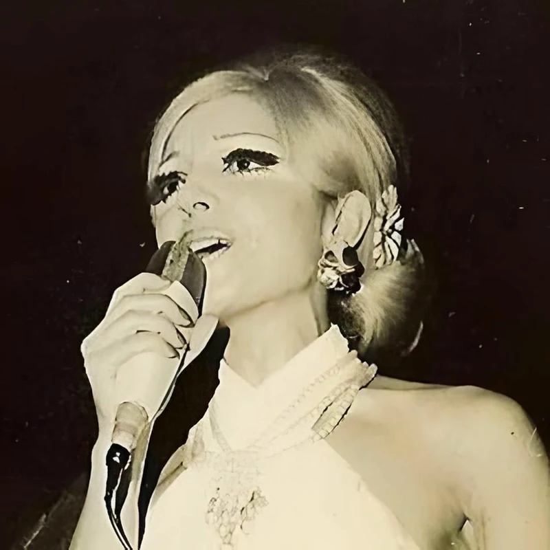 Ayla Dikmen